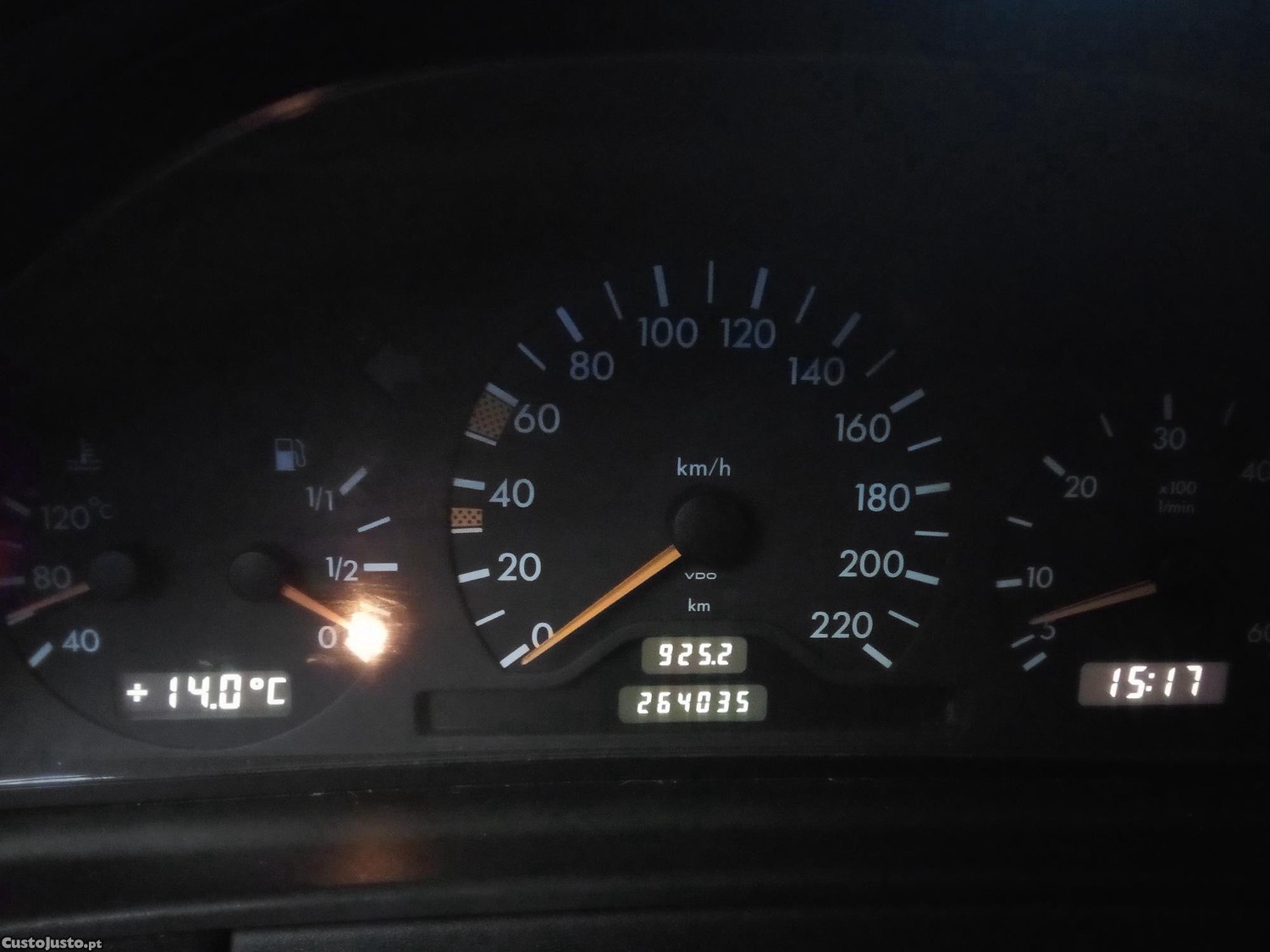 Mercedes-Benz E 200 E — fotografia 5