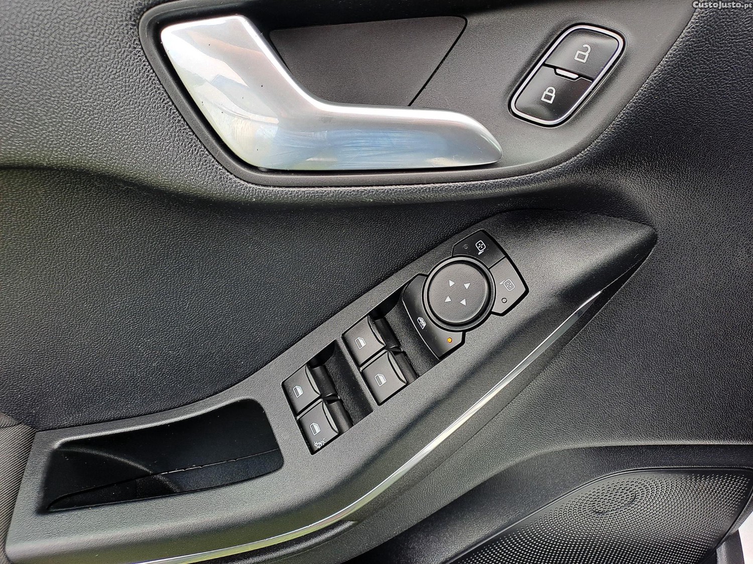 Ford Fiesta 1.0ECOBOOST ST LINE 100CV GASOLINA 2022 — fotografia 7