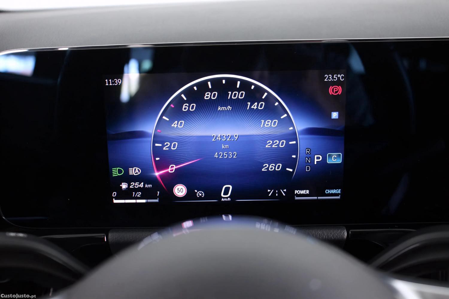 Mercedes-Benz GLA 200 Style — fotografia 9