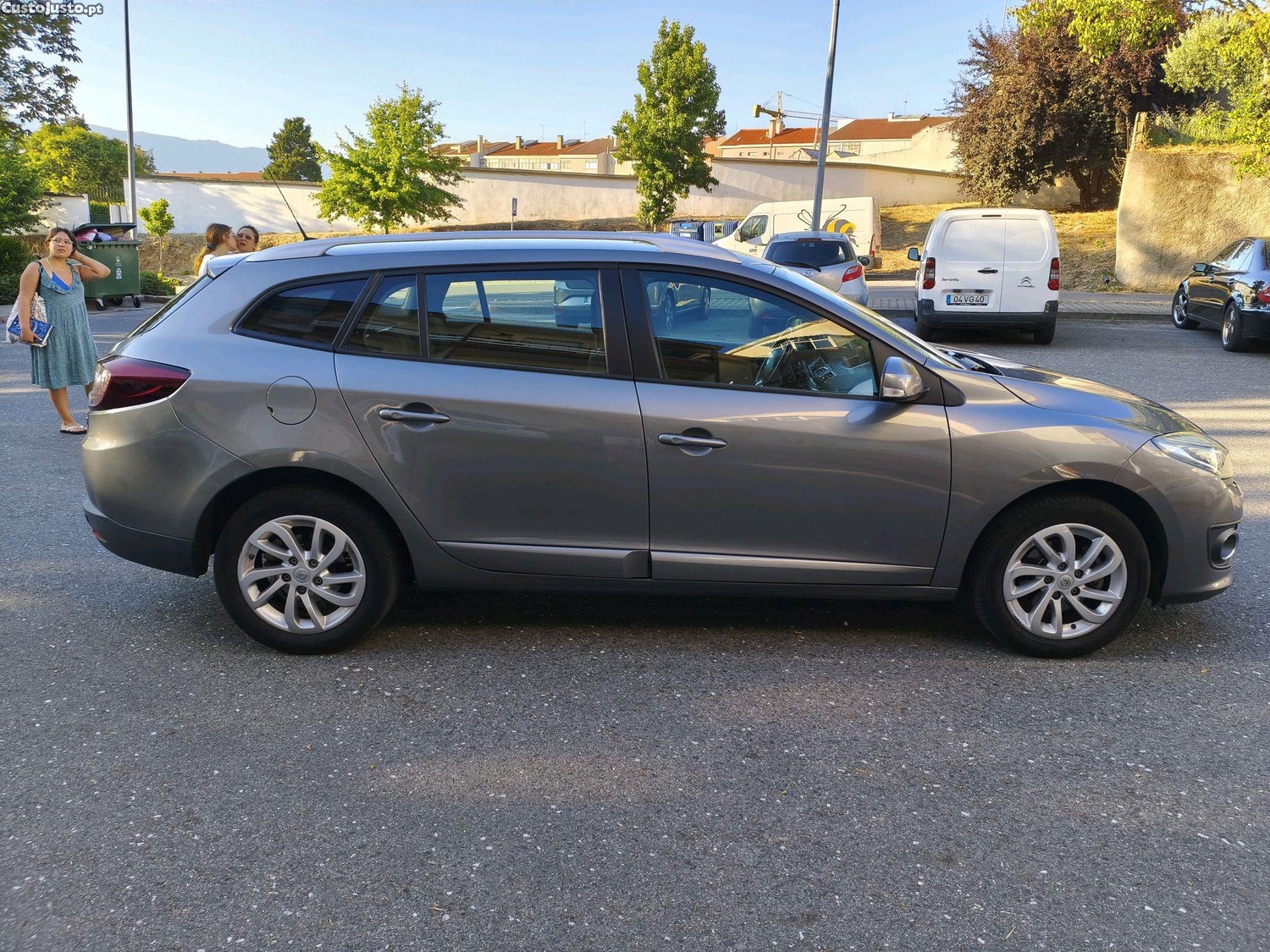 Renault Mégane Sport Tourer 1.5 dCi (2014) — fotografia 2