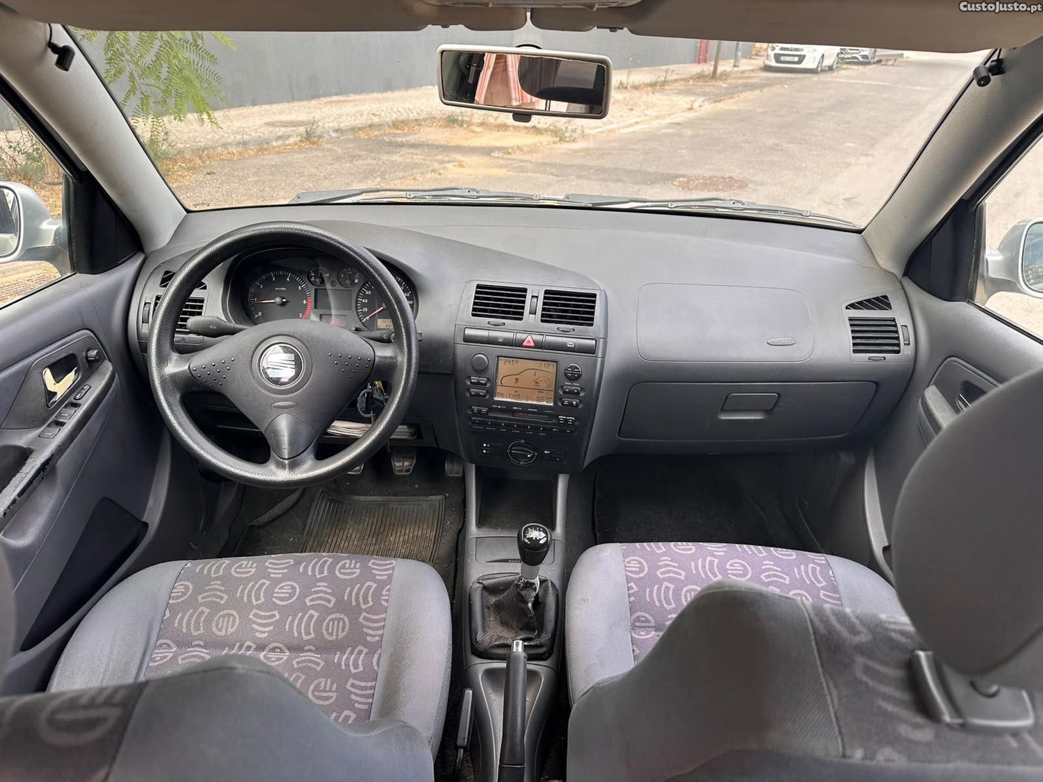 SEAT Ibiza 1.2 — fotografia 2