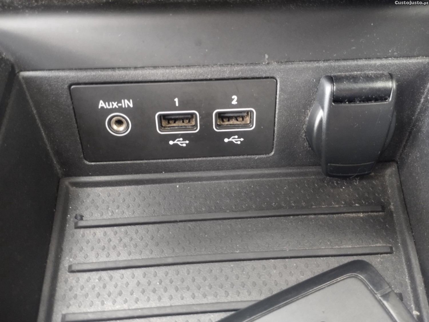 Renault Zoe Zen 52 C/ BATERIAS PROPRIAS - C/ GARANTIA - Carregador Domestico e Rápido — fotografia 3
