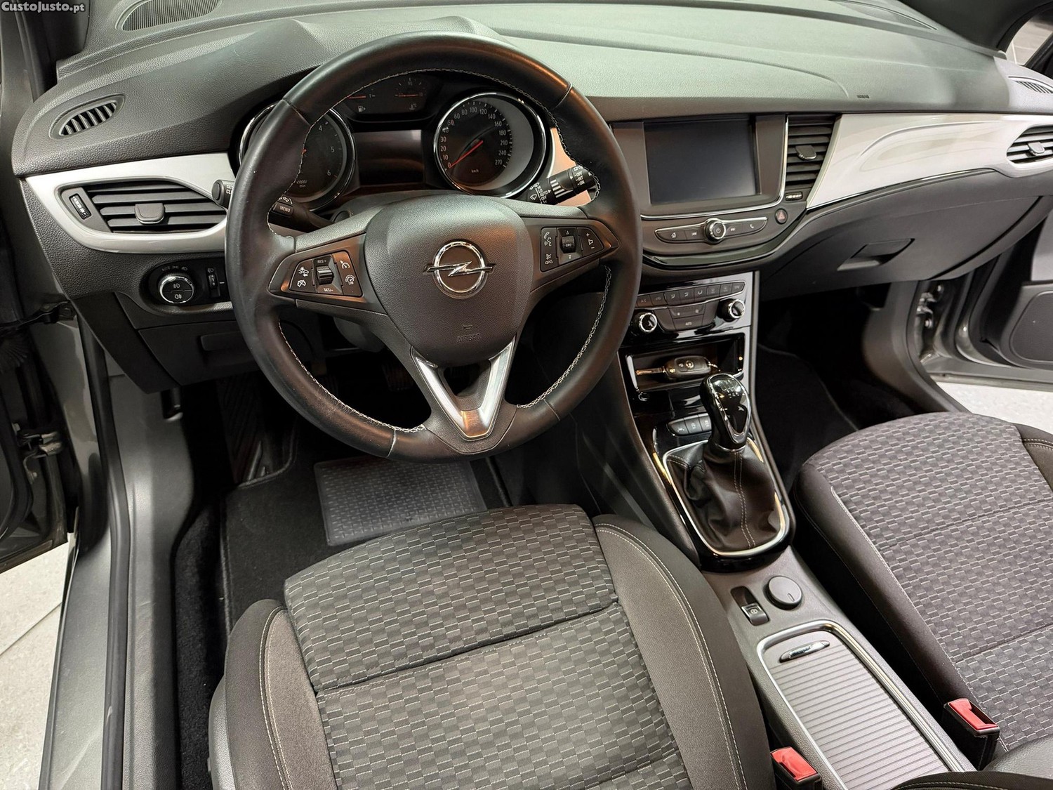 Opel Astra Sports Tourer 1.5 D Business Edition S/S — fotografia 10
