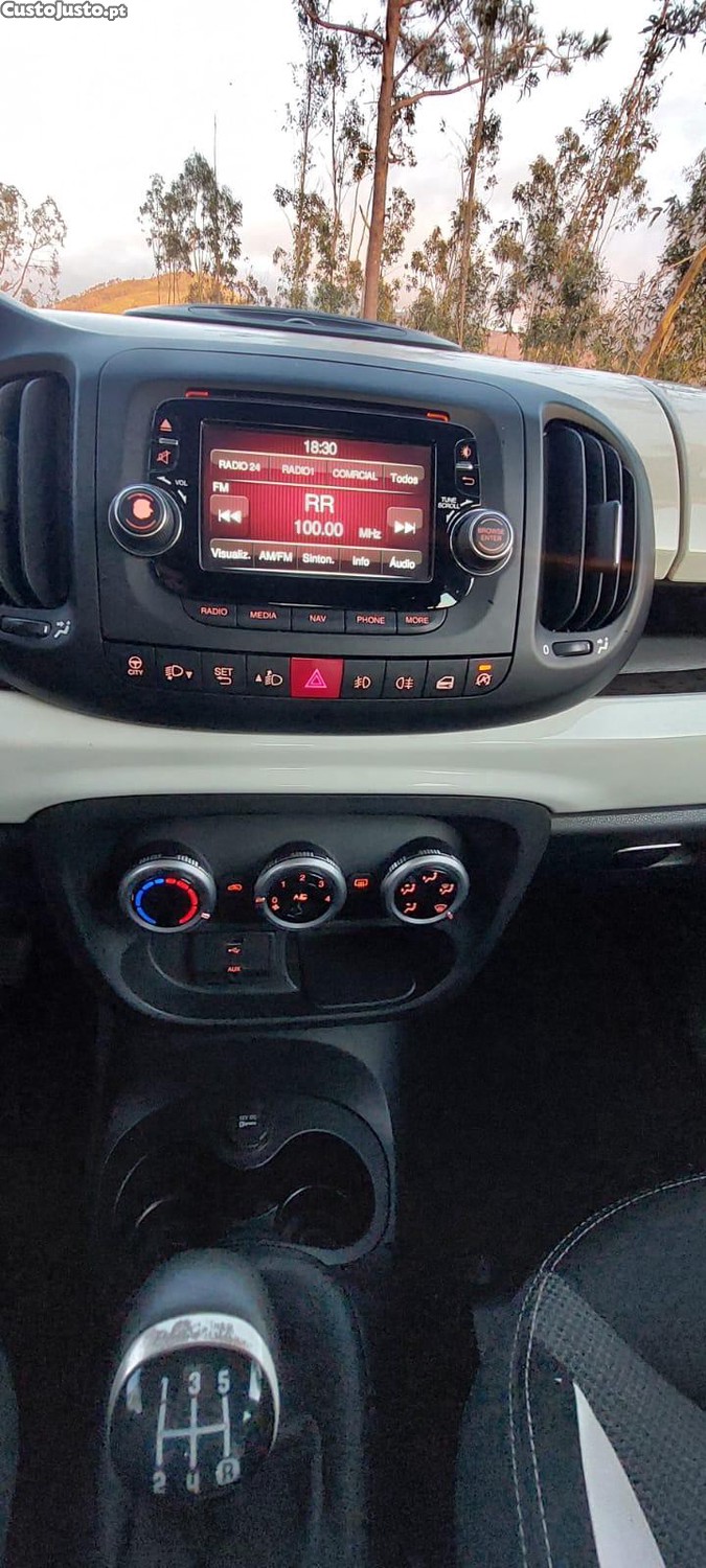 Fiat 500L Crosscity — fotografia 2