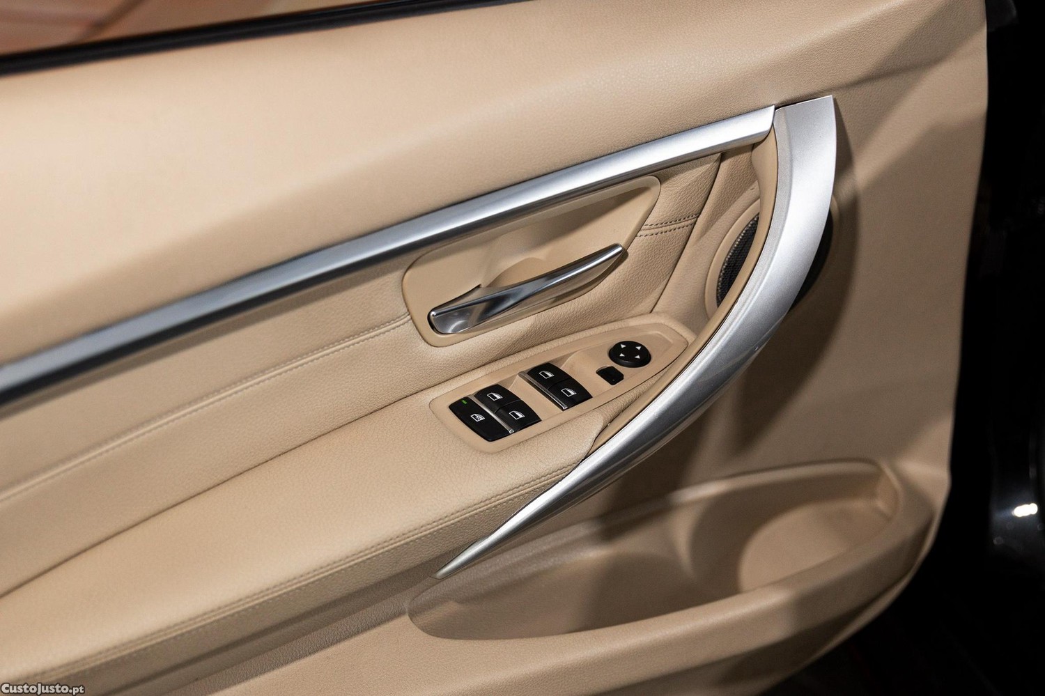 BMW 335 d Touring xDrive Pack M Shadow — fotografia 19