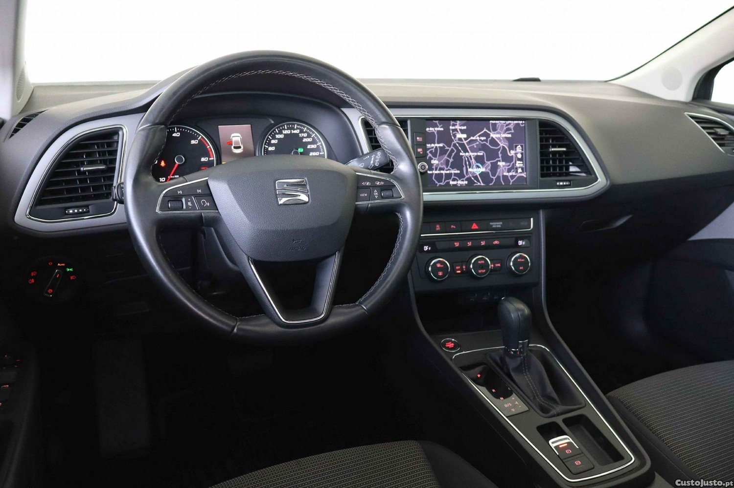 SEAT Leon 1.6 TDI Style DSG S/S — fotografia 11