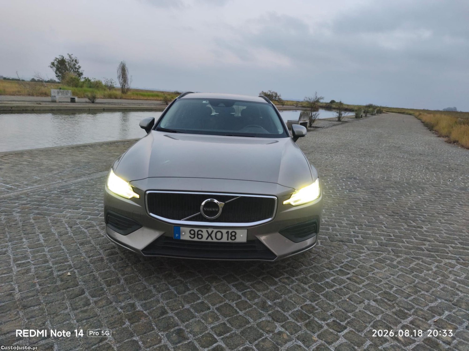 Volvo V60 D3 Momentum — fotografia 3