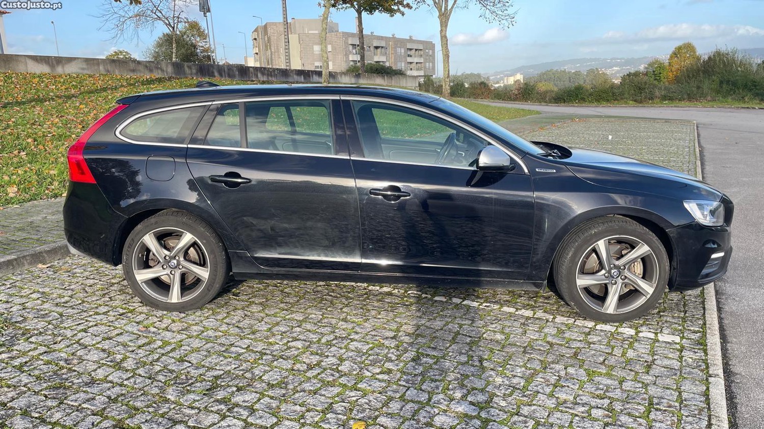 Volvo V60 D6 Plug In Hibrida Diesel — fotografia 10