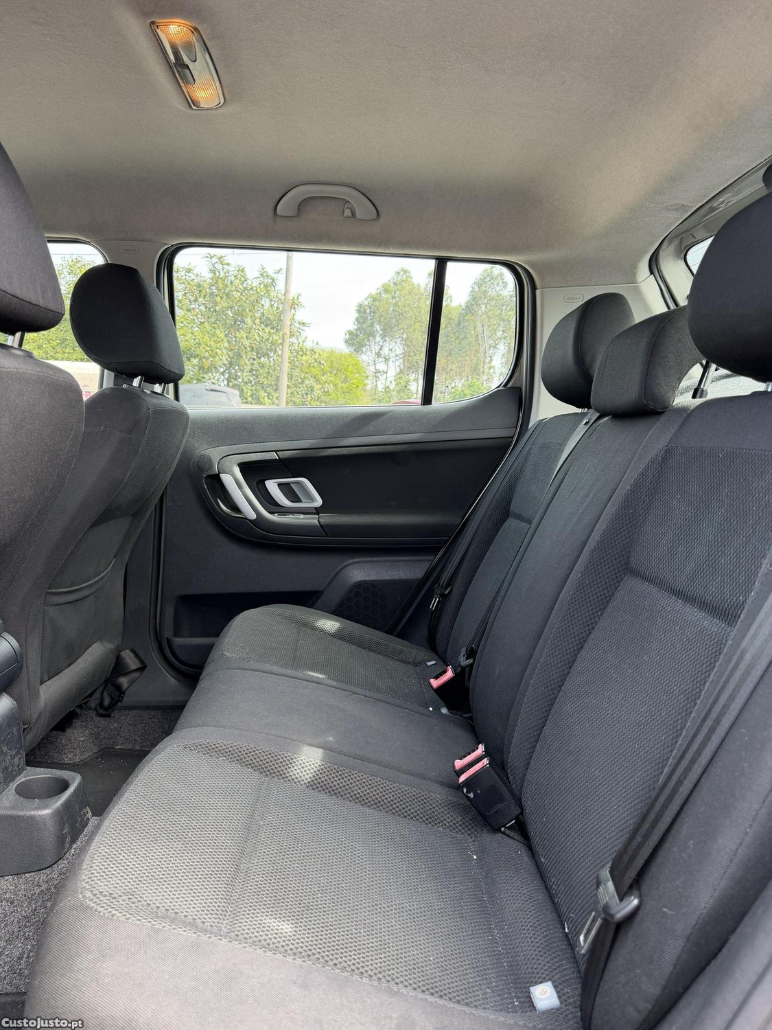 Skoda Fabia 1.2i 70CV — fotografia 6