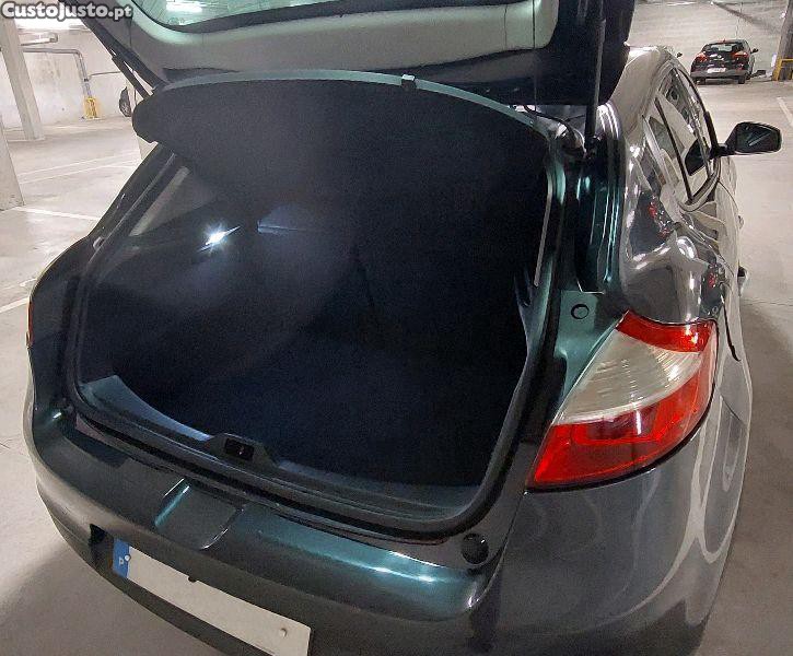 Renault Mégane Diesel 1.5 Luxe Coupe 2009 — fotografia 7