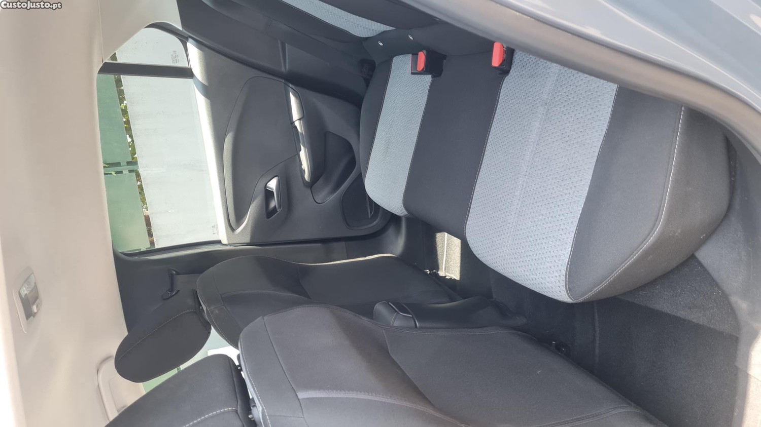 Opel Corsa -E Edition — fotografia 3