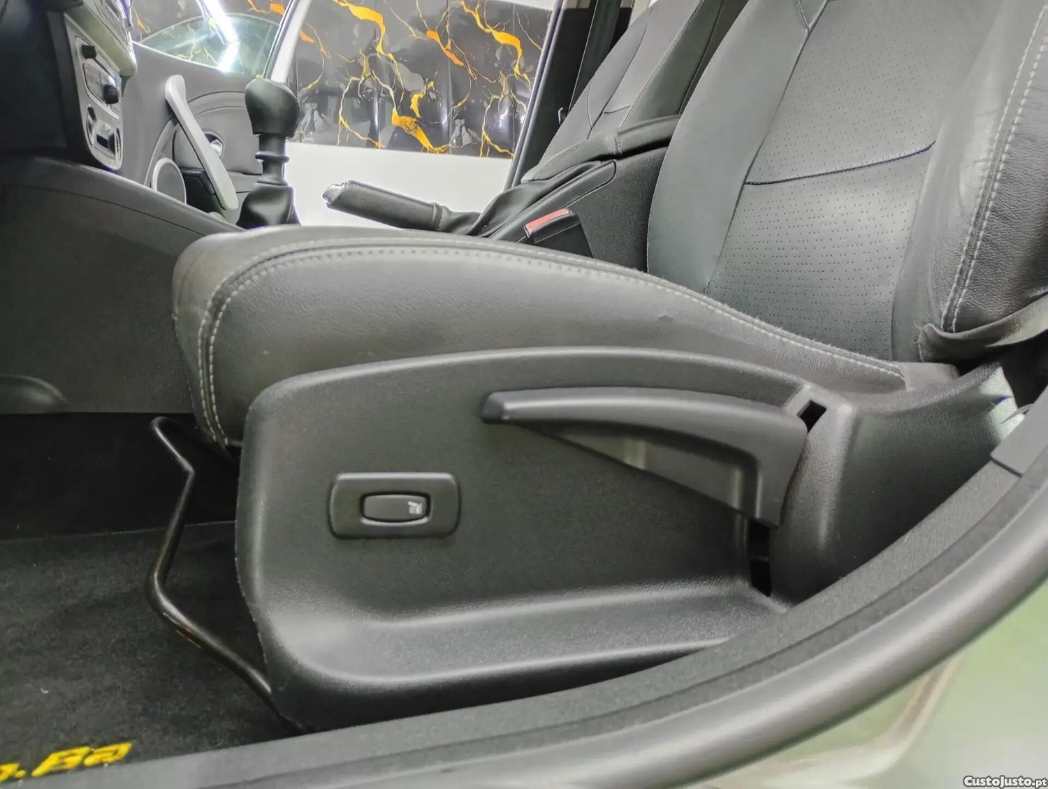 Renault Fluence 1.5 dCi Exclusive — fotografia 18