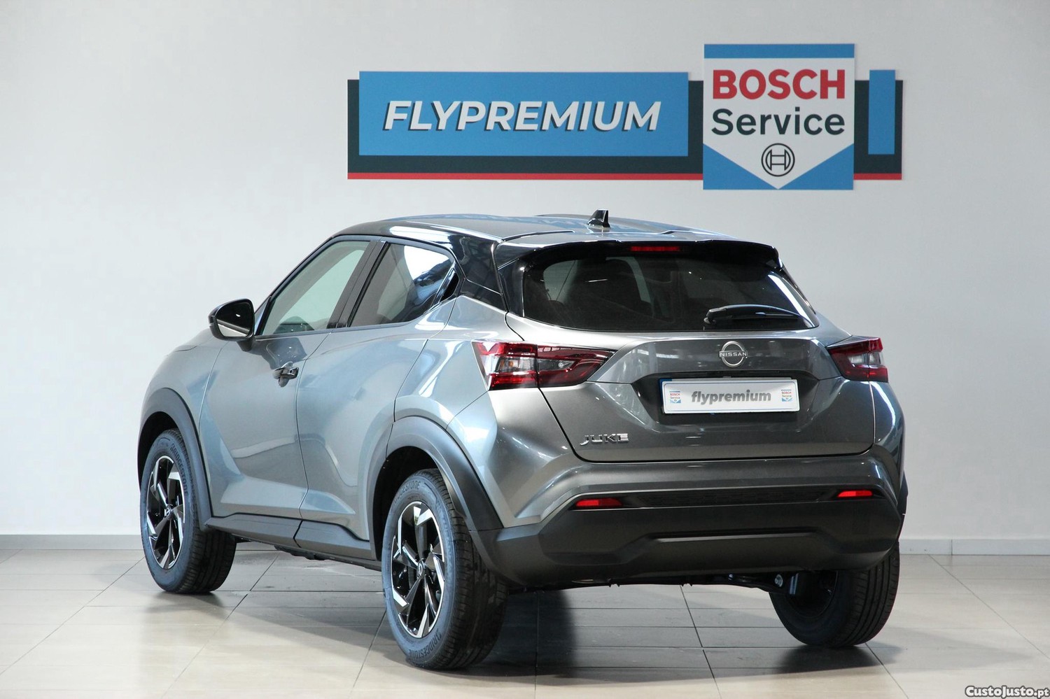 Nissan Juke 1.0 DIG-T N-Connecta NAV.+TwoTone NC DCT — fotografia 18