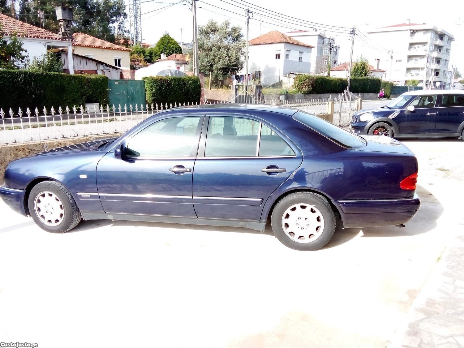 Mercedes-Benz E 200 E — fotografia 6