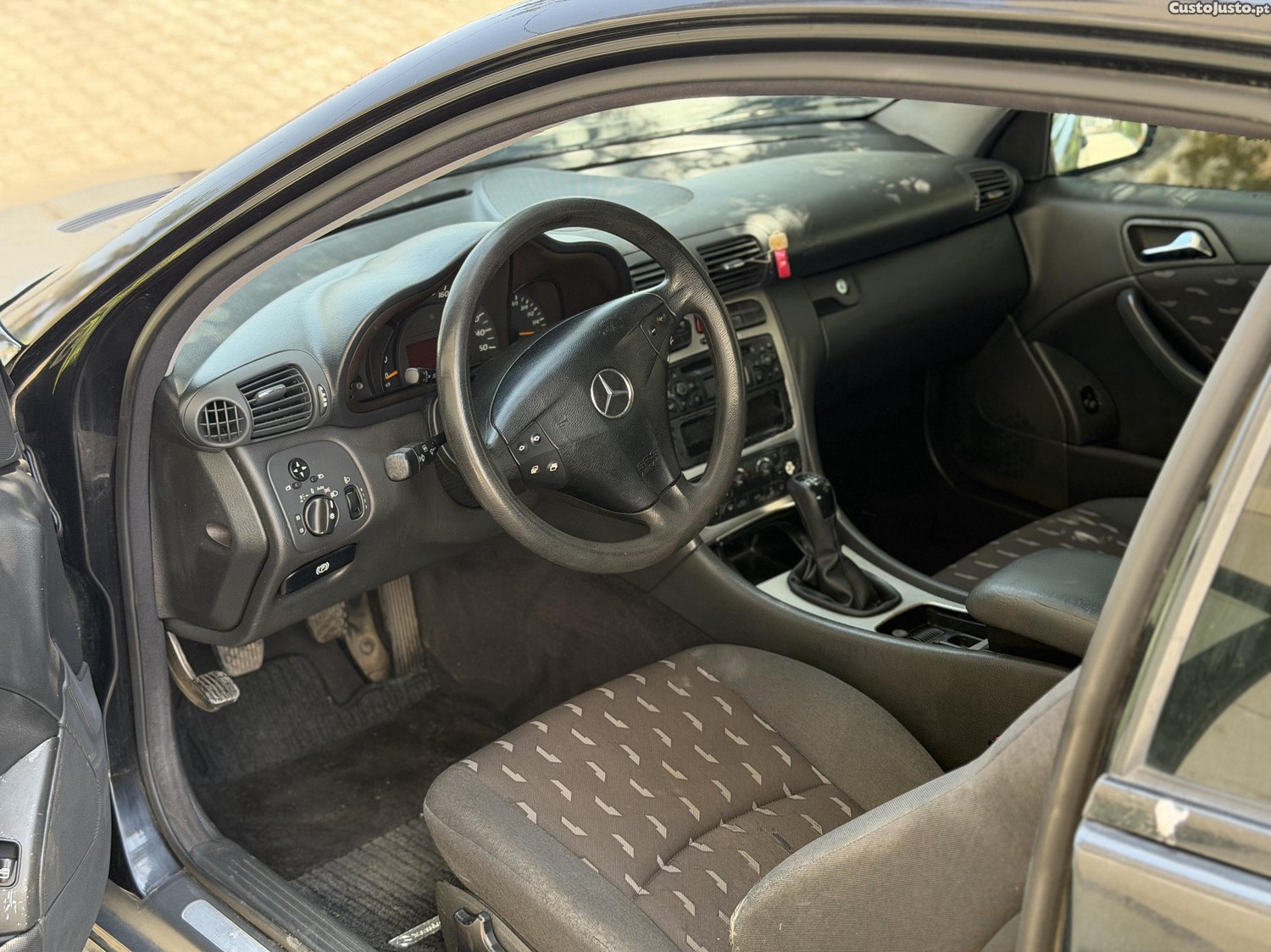 Mercedes-Benz C 220 Cdi — fotografia 3