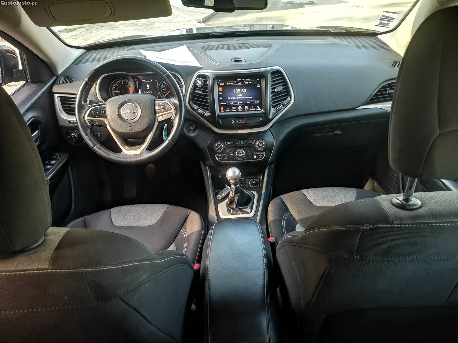 Jeep Cherokee 2.0 MJD LONGITUDE - NACIONAL - C/ GARANTIA - "C/ Gancho de Reboque — fotografia 15