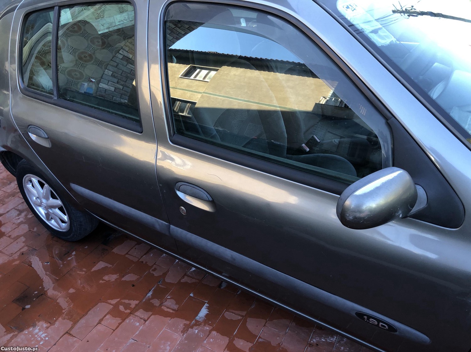 Renault Clio 1.9 diesel rti — fotografia 3