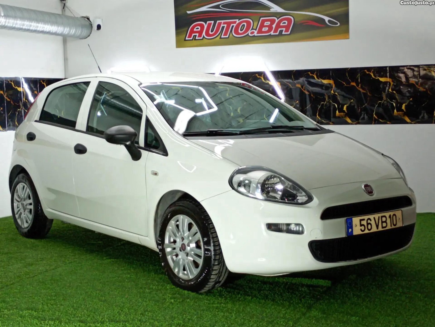 Fiat Punto 1.3 M-Jet Easy S&S — fotografia 16