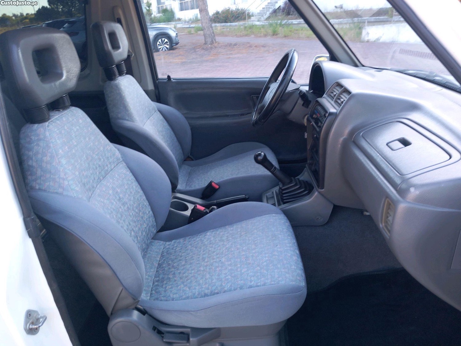 Suzuki Vitara 1.9 TD HardTop — fotografia 2