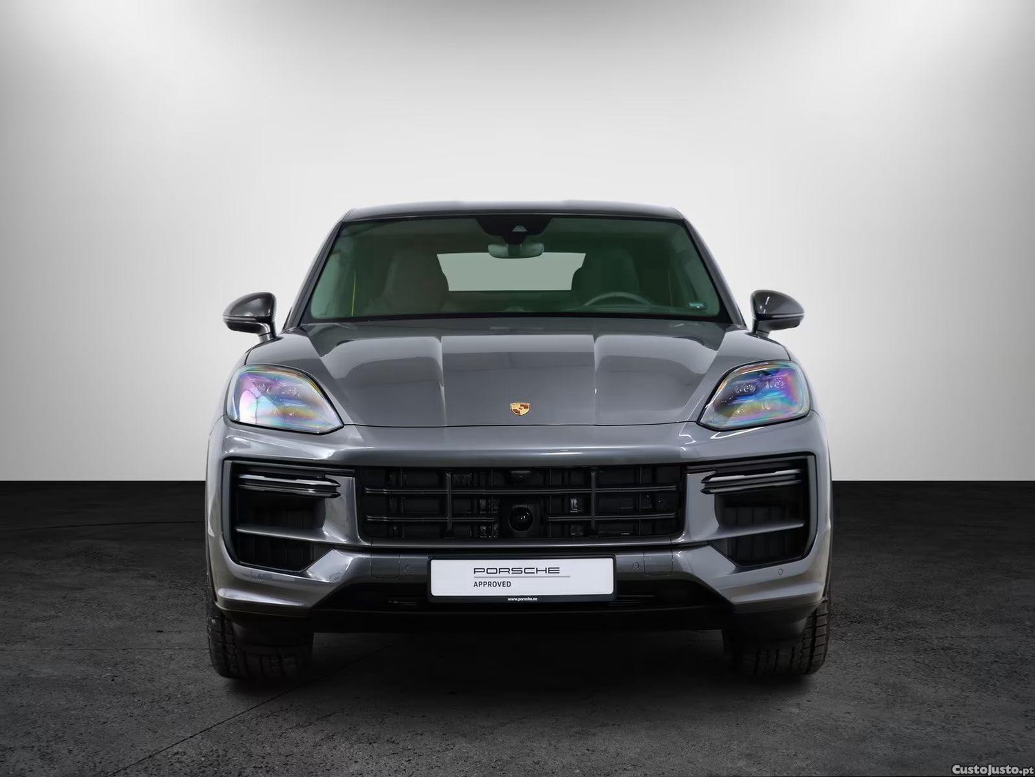 Porsche Cayenne Coupe GT Turbo E-Hybrid — fotografia 9