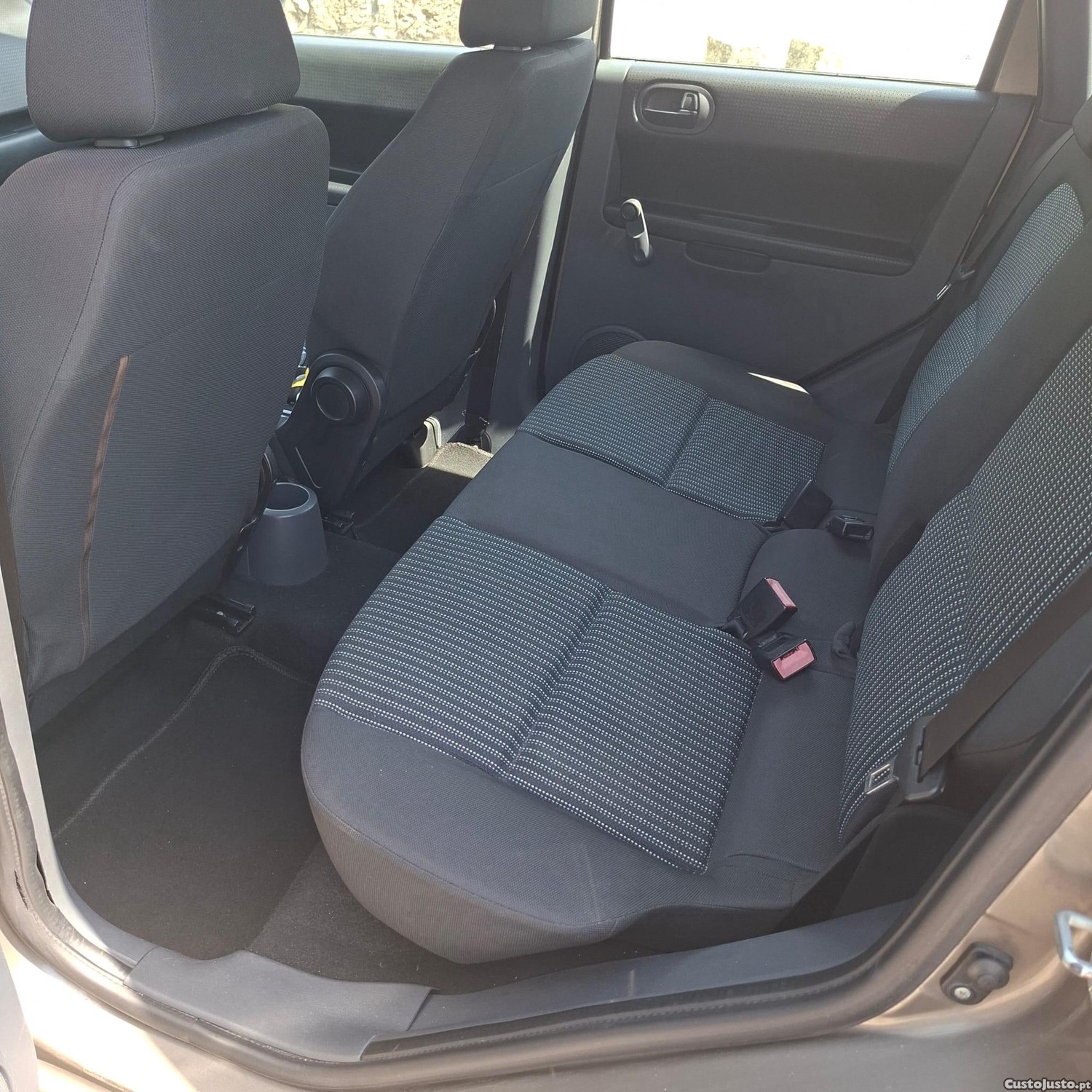 Mitsubishi Colt 1.1 Planet — fotografia 4