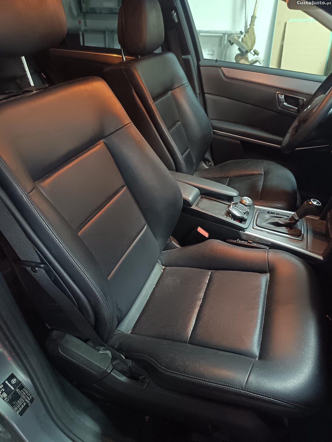 Mercedes-Benz E 200 200 Cdi — fotografia 3