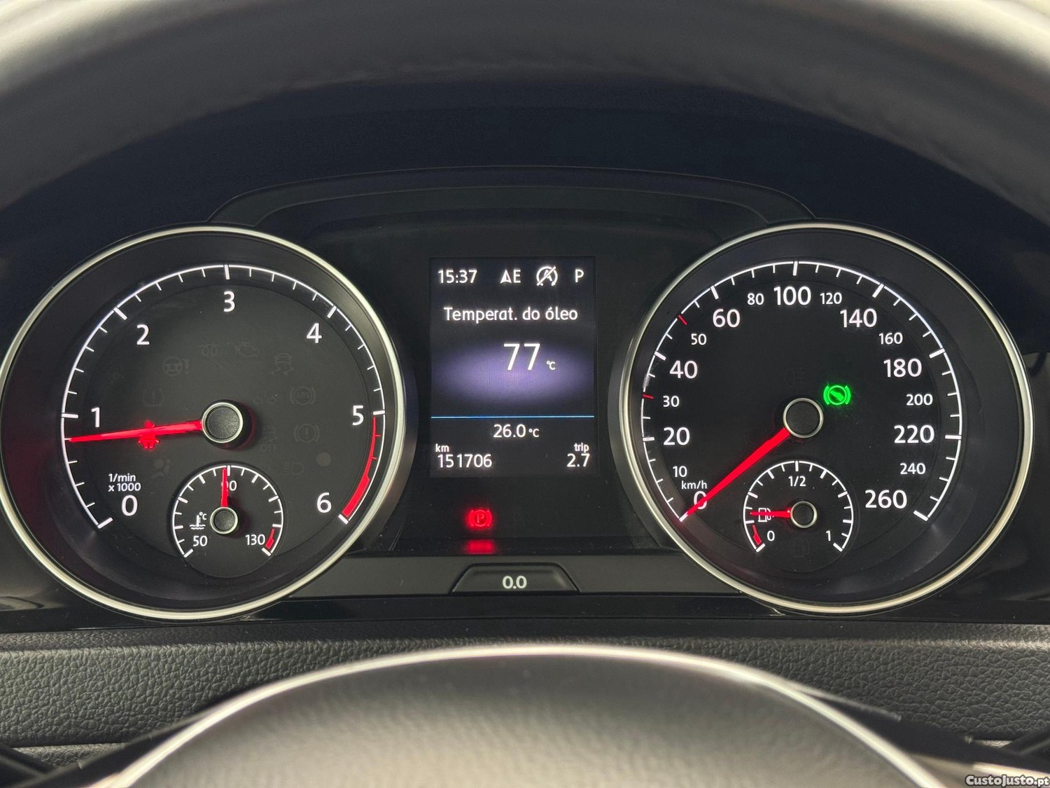 Volkswagen Golf 1.6 TDI Highline DSG — fotografia 8