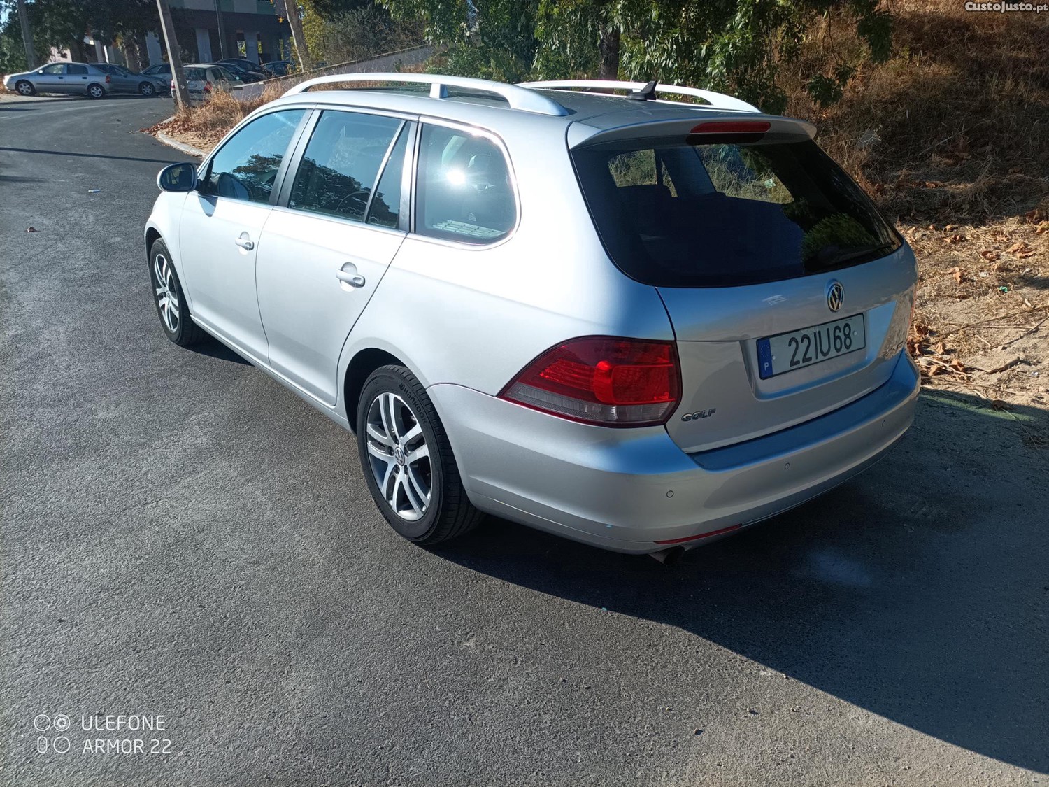 Volkswagen Golf 1.6 tdi — fotografia 6