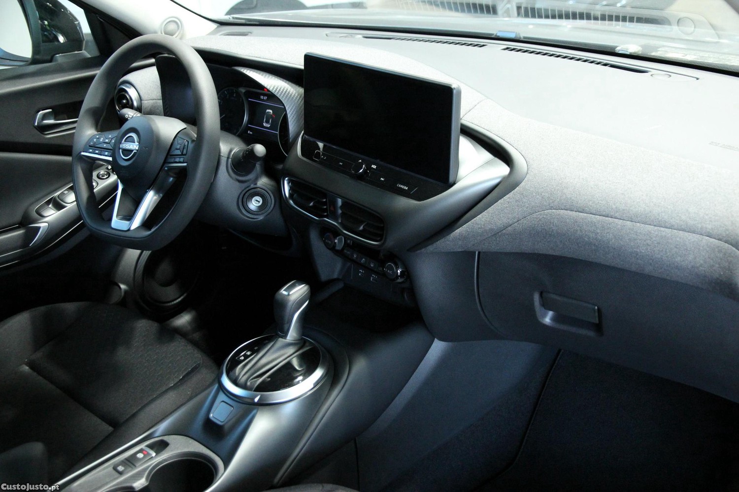 Nissan Juke 1.0 DIG-T N-Connecta NAV.+TwoTone NC DCT — fotografia 14