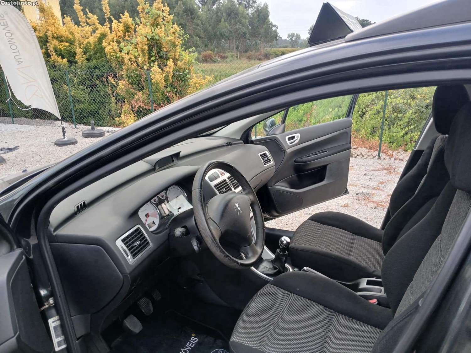 Peugeot 307 1.6 Hdi kms reais! — fotografia 7