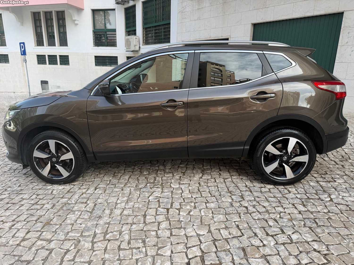 Nissan Qashqai 1.2 DIG-T N-Vision Xtronic — fotografia 3