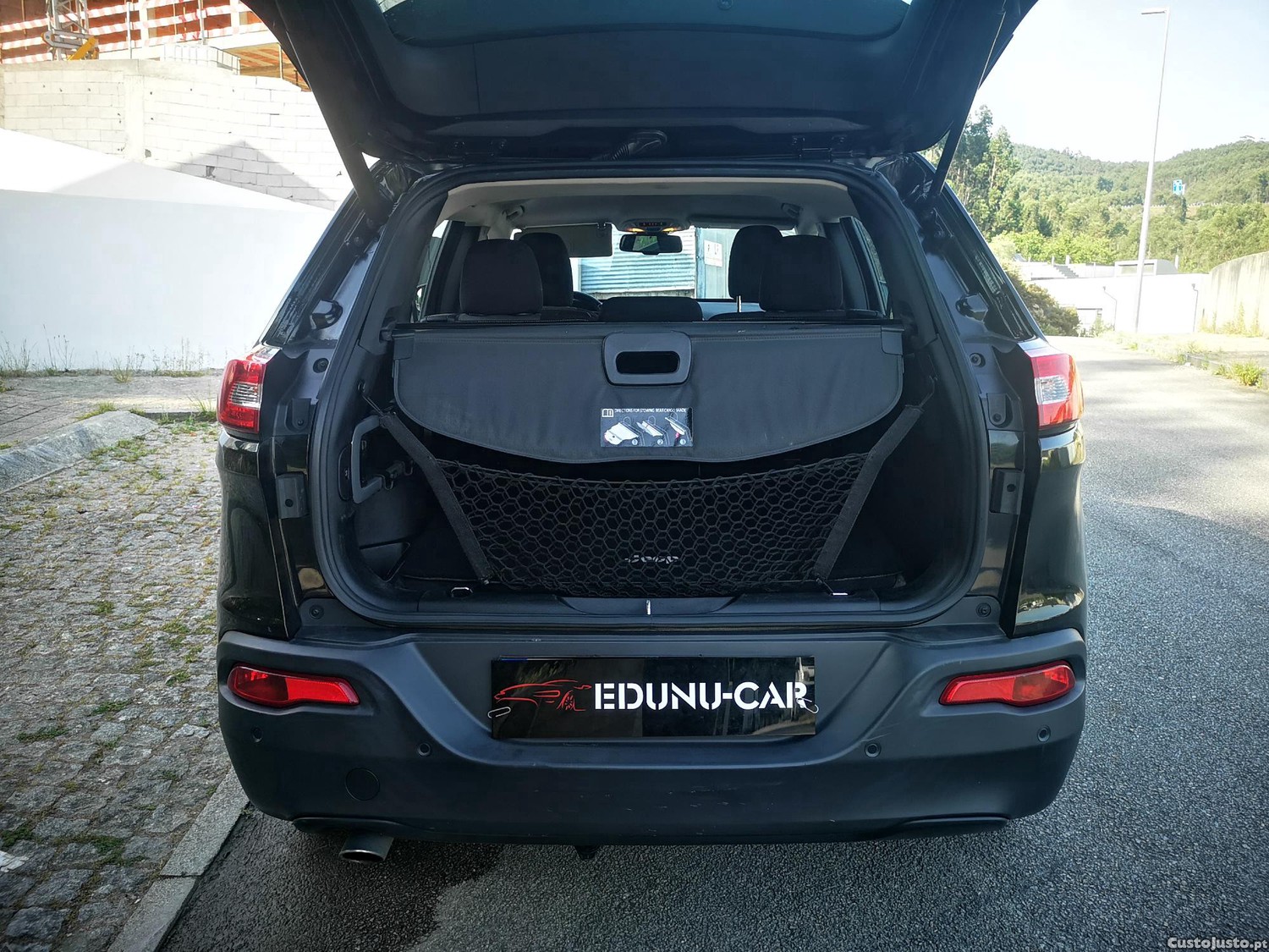 Jeep Cherokee 2.0 MJD LONGITUDE - NACIONAL - C/ GARANTIA - "C/ Gancho de Reboque — fotografia 14