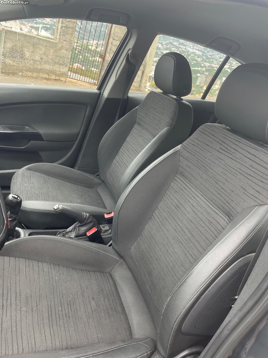 Opel Corsa 1.3 cdti 95cv — fotografia 4