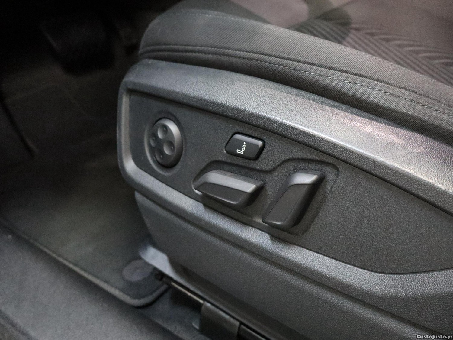 Audi Q5 50 TFSIe quattro S tronic — fotografia 17