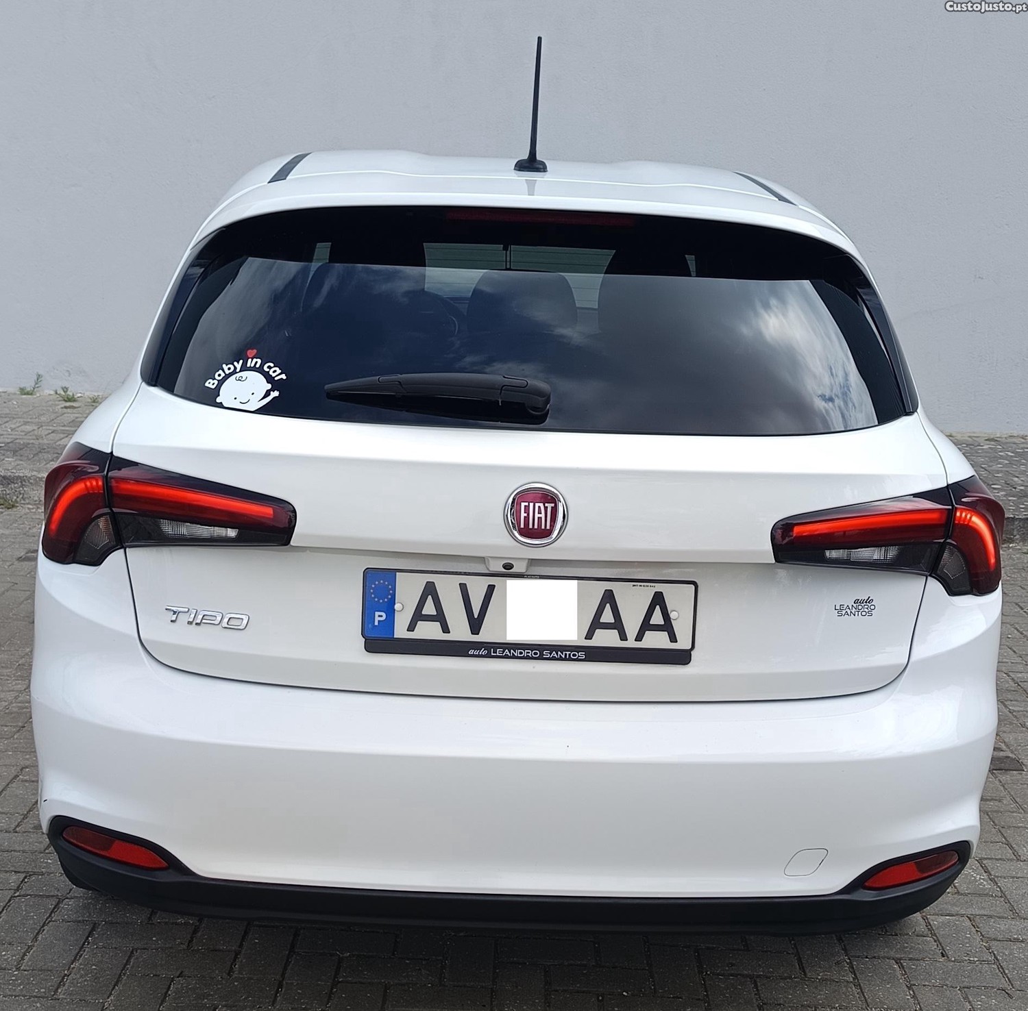Fiat Tipo Diesel 1.3 Multijet Lounge - 59.960 km — fotografia 8
