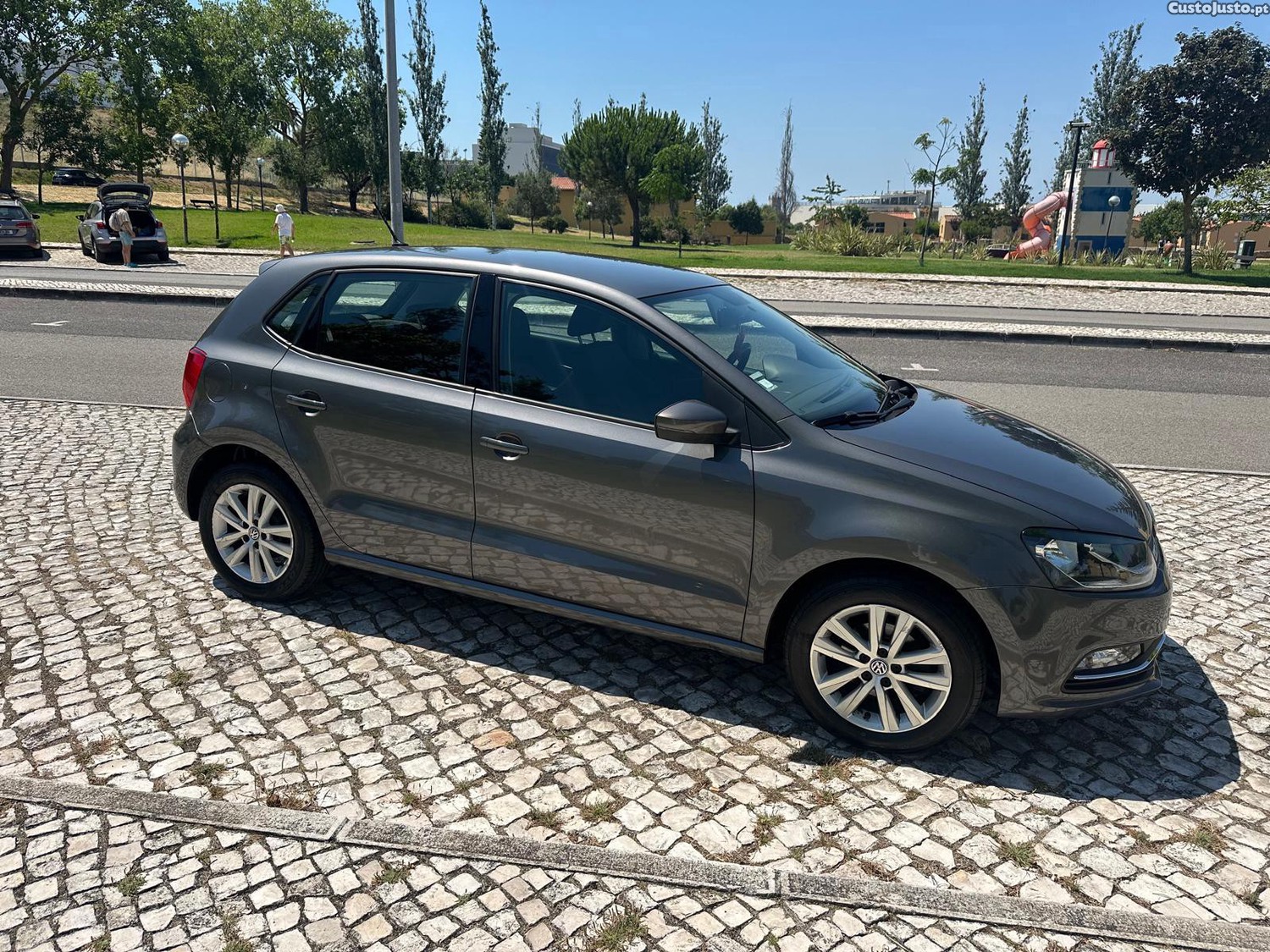 Volkswagen Polo Confortline — fotografia 6