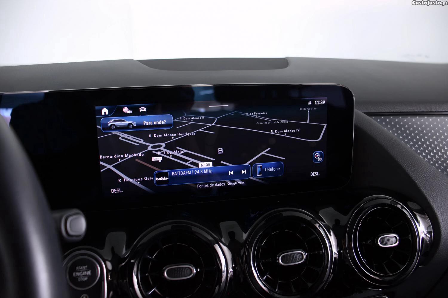 Mercedes-Benz GLA 200 Style — fotografia 3