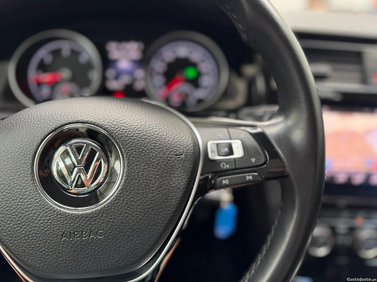 Volkswagen Golf 1.6 TDI Highline DSG — fotografia 7
