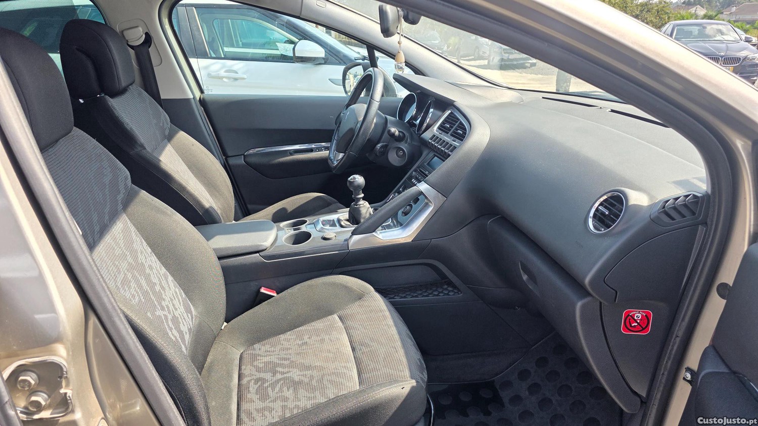Peugeot 3008 1.6 HDi 109cv — fotografia 3