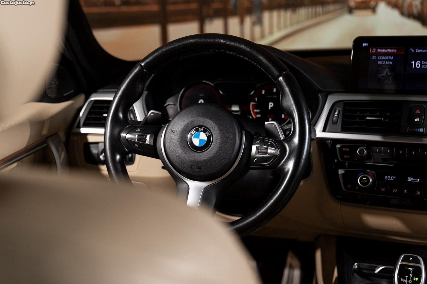 BMW 335 d Touring xDrive Pack M Shadow — fotografia 15