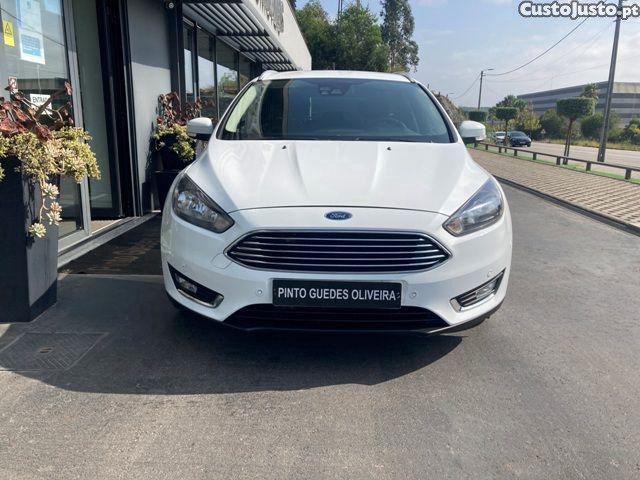 Ford Focus 1.5 TDCi Titanium — fotografia 29