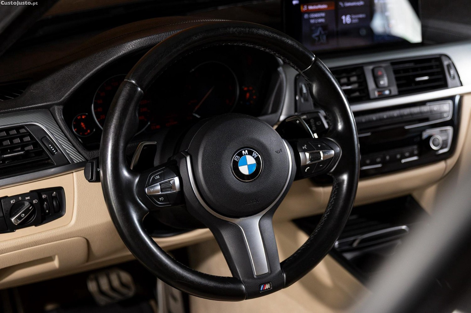 BMW 335 d Touring xDrive Pack M Shadow — fotografia 16