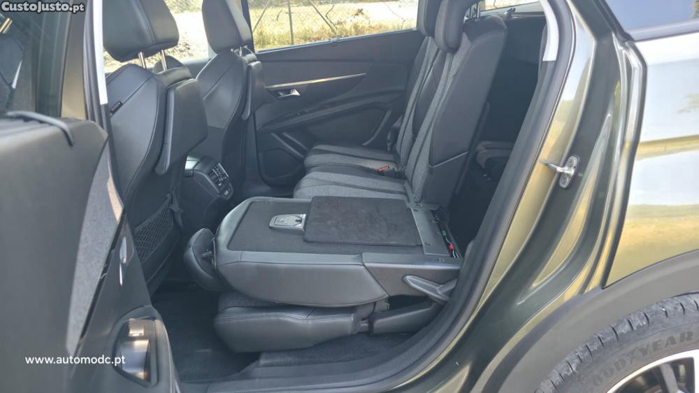 Peugeot 5008 1.5 BlueHDi Allure P — fotografia 8