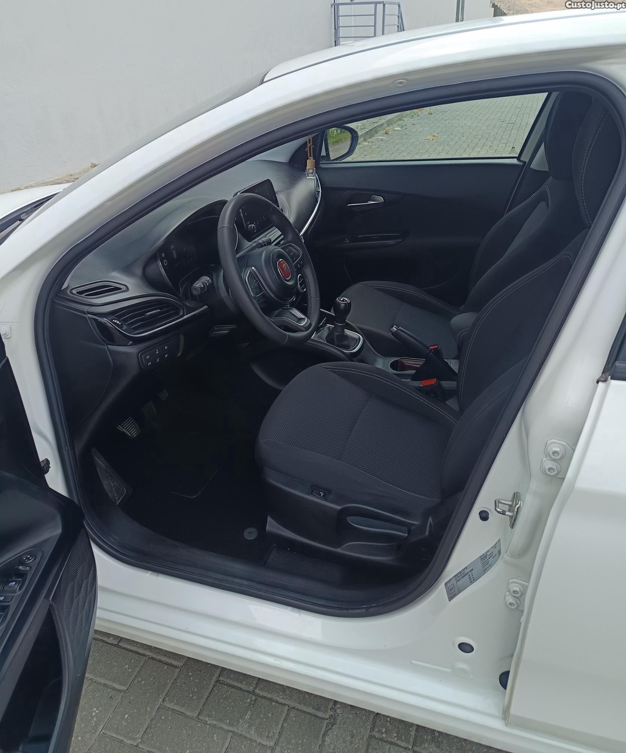 Fiat Tipo Diesel 1.3 Multijet Lounge - 59.960 km — fotografia 7