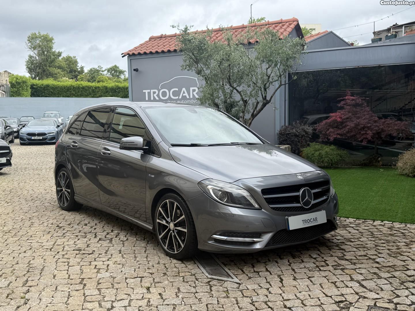 Mercedes-Benz B 180 CDi BlueEfficiency — fotografia 24