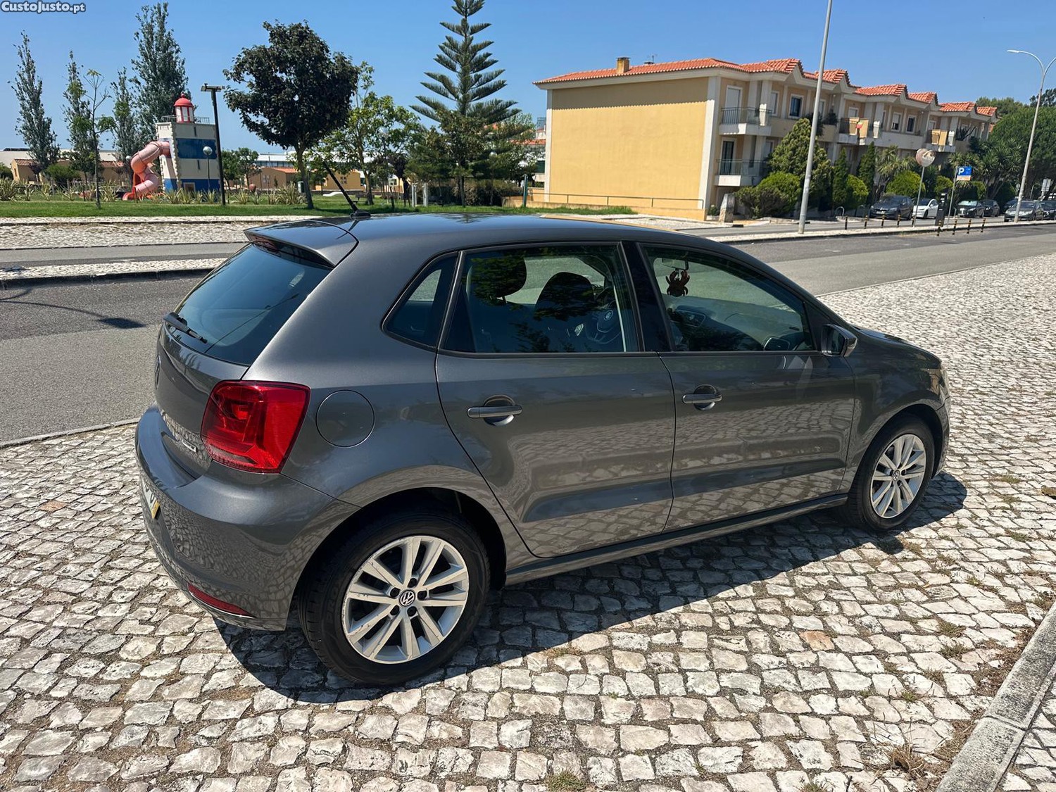 Volkswagen Polo Confortline — fotografia 4