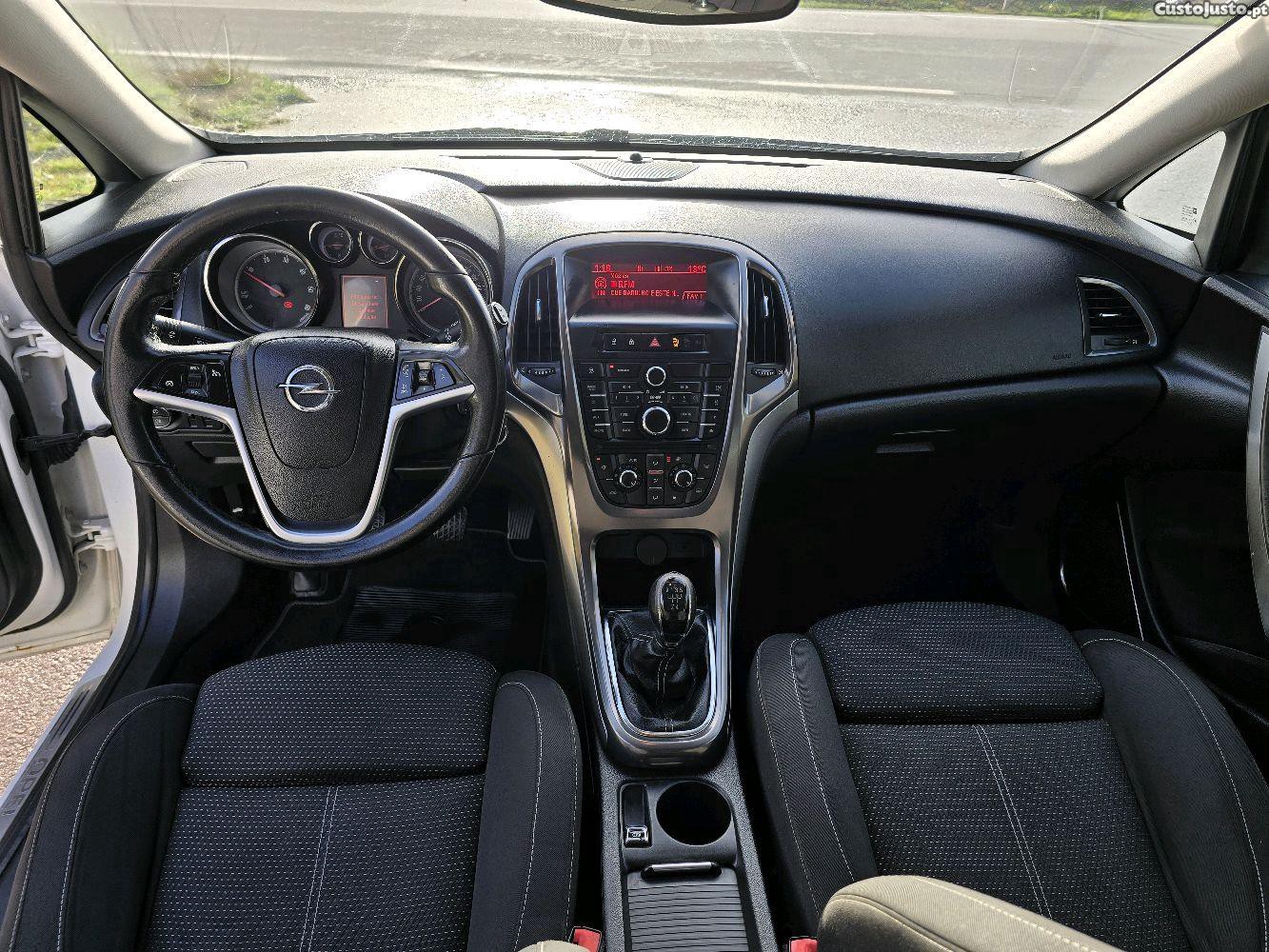 Opel Astra caravana 1.3 cdti — fotografia 7