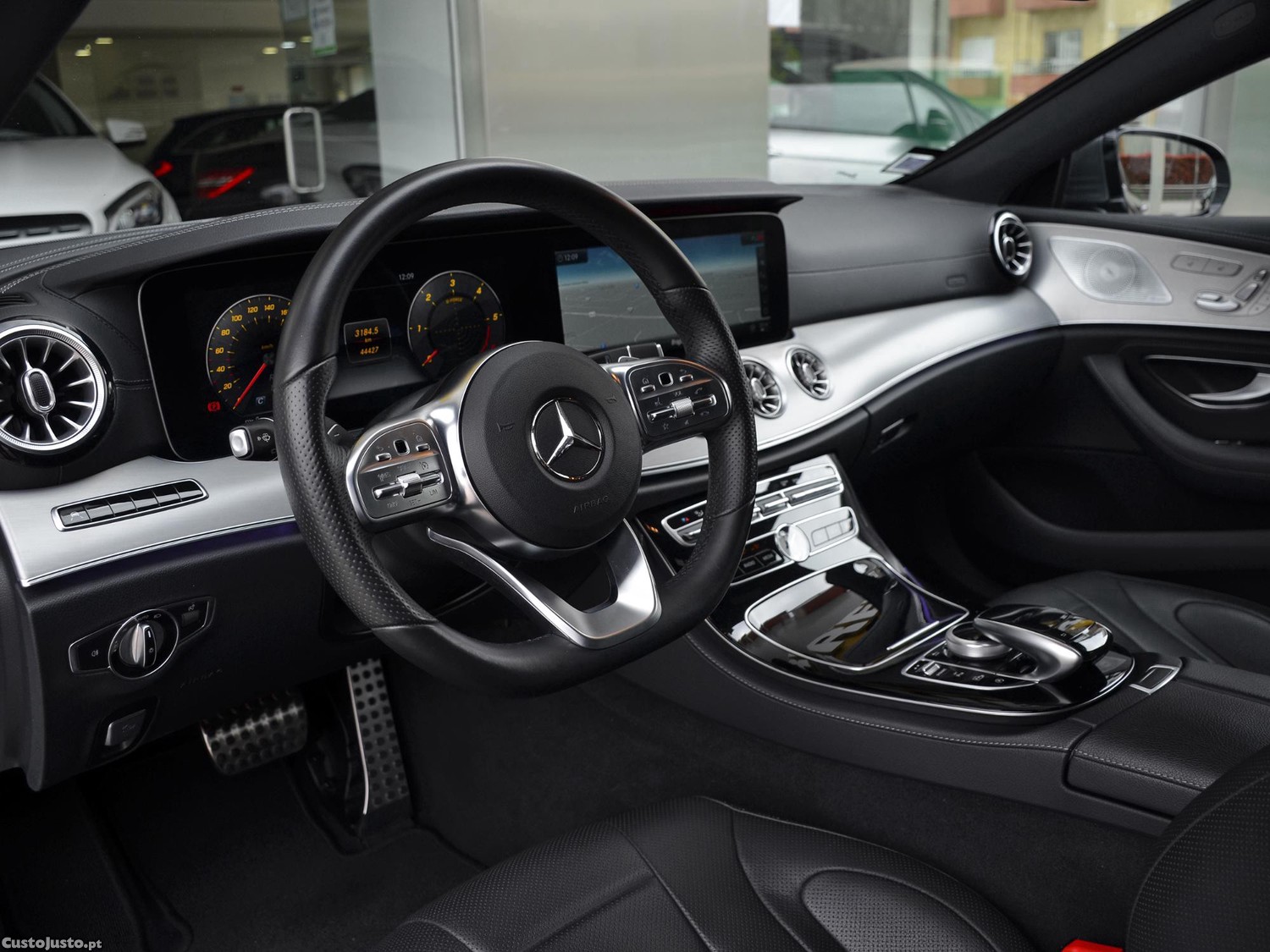 Mercedes-Benz CLS 400 d AMG 4-Matic Nacional — fotografia 4
