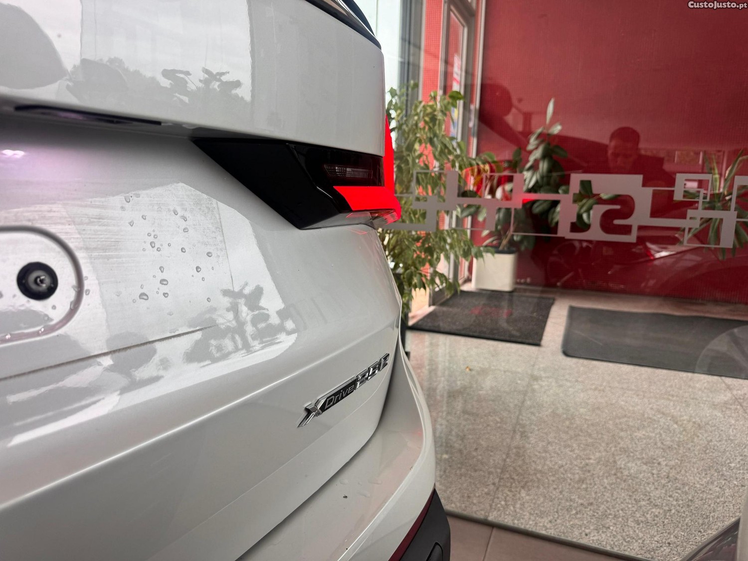 BMW X1 xDrive25e — fotografia 12