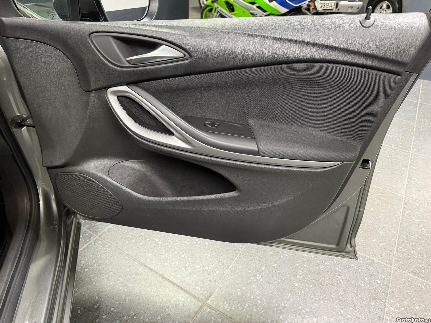 Opel Astra Sports Tourer 1.5 D Business Edition S/S — fotografia 4